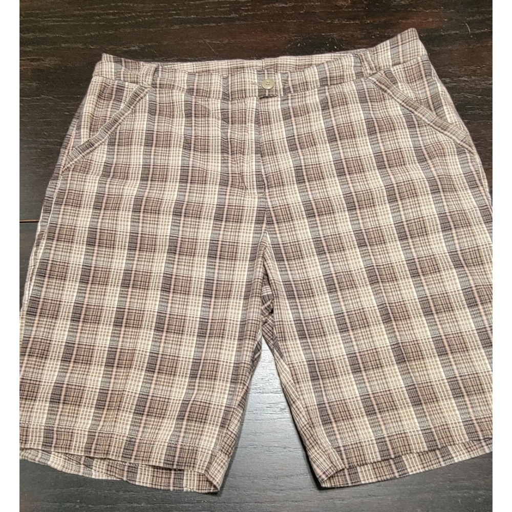 Woolrich Womens Tan Black Pink Plaid Walking Shorts Size 16 Hiking Golf